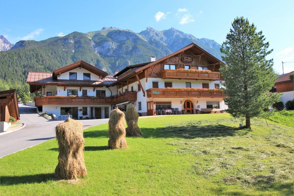 Ivos Sonnenpension Leutasch Exterior foto